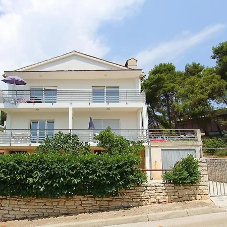 Mauri Apartman *
