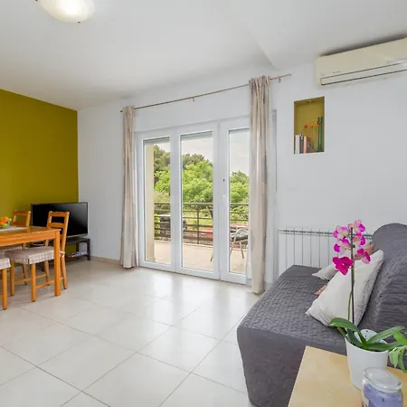 Apartment Mauri