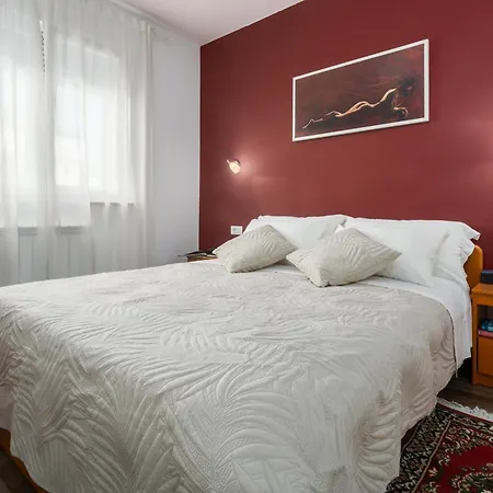 Apartment Mauri Pula